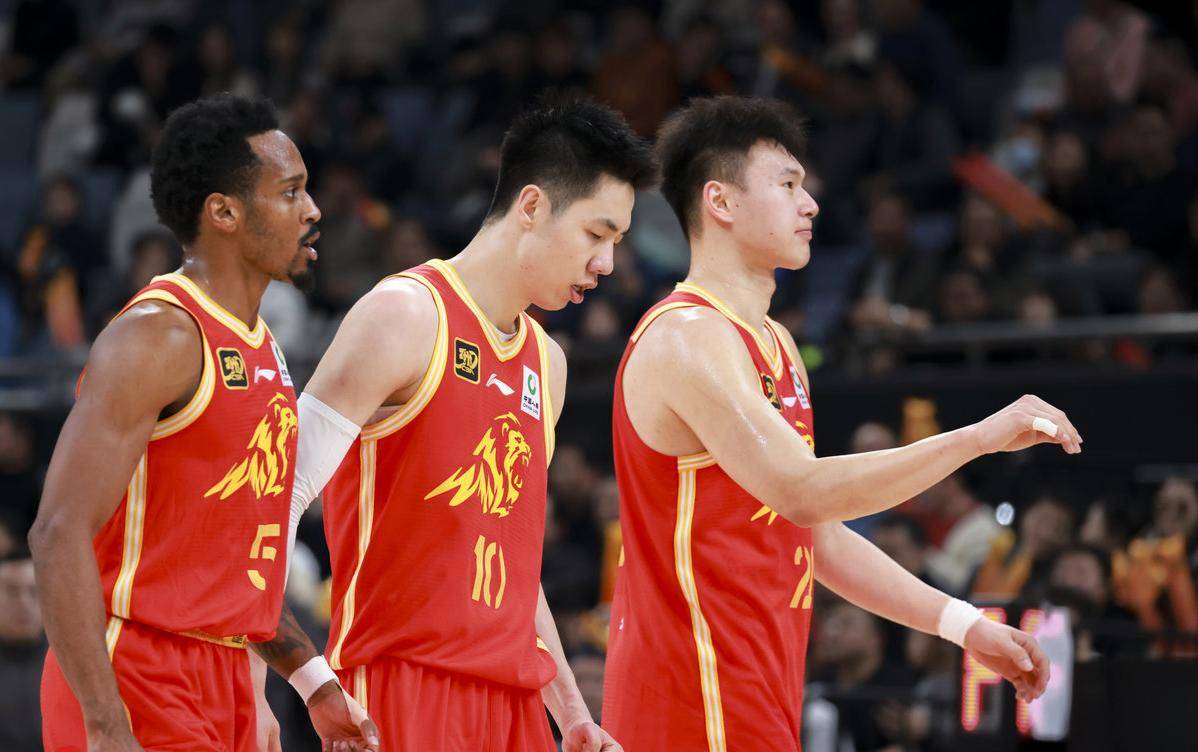 蒂姆迎来五赛季出色发挥，德国队观众热烈欢呼！上演精彩一战