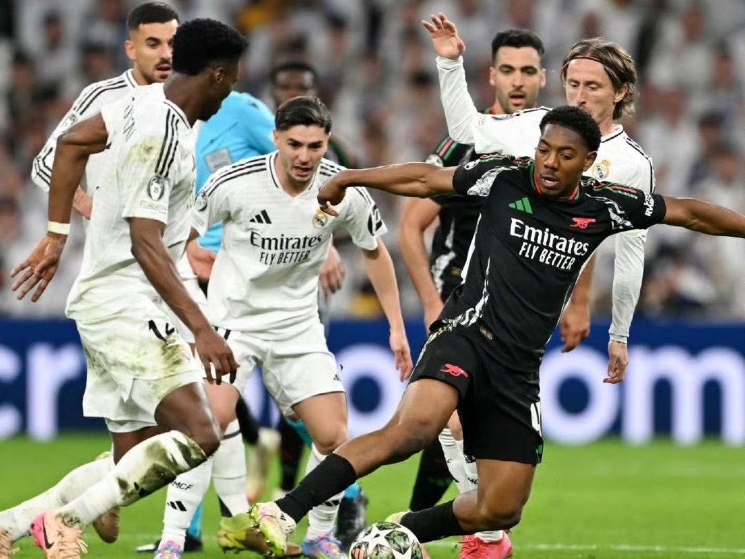 关于赛地聚焦:欧联清晨热度飙升;费城76人刷新队史纪录;质疑声仍在;身体对抗强度拉满的信息 关于赛地聚焦:欧联清晨热度飙升;费城76人刷新队史纪录;质疑声仍在;身体对抗强度拉满的信息