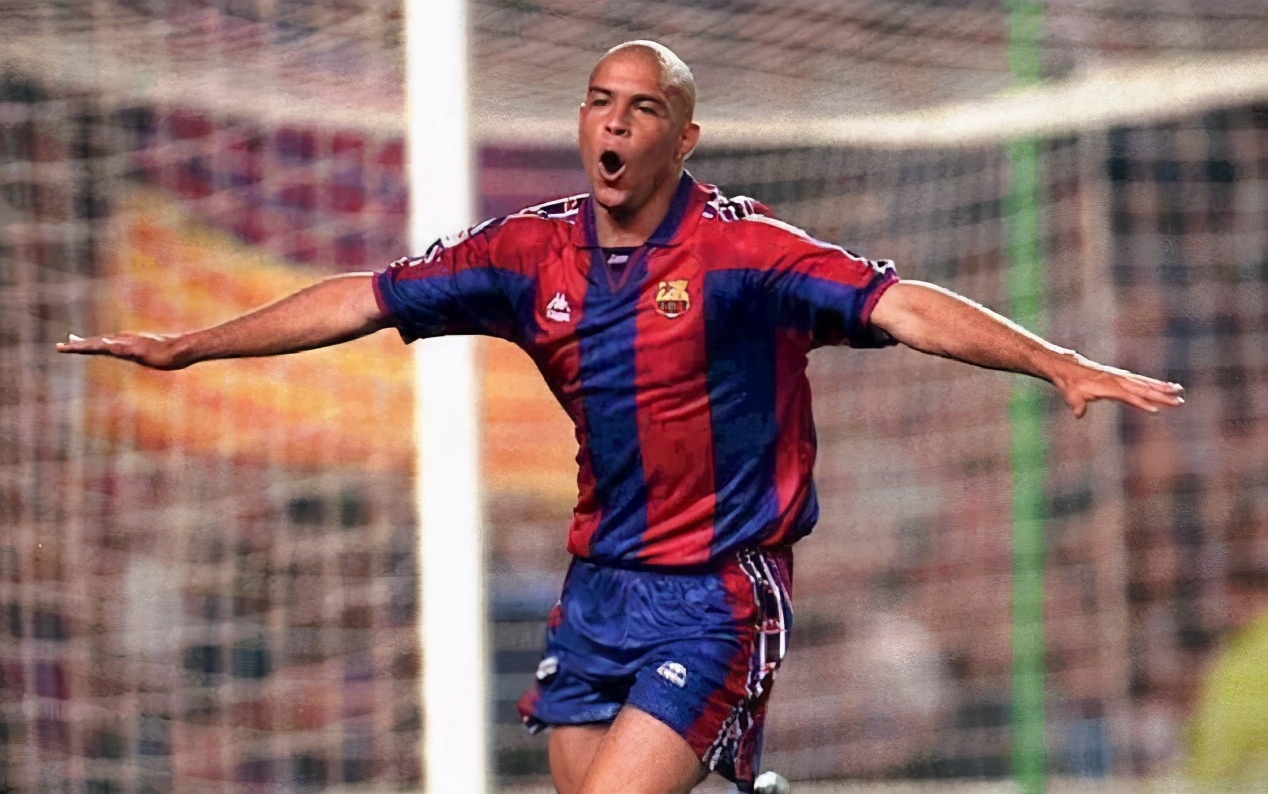 风云突变!门兴格拉德巴赫转会期战术微调,荷甲版图或变,管理层满意,资深球员宣示担当的简单介绍 风云突变!门兴格拉德巴赫转会期战术微调,荷甲版图或变,管理层满意,资深球员宣示担当的简单介绍