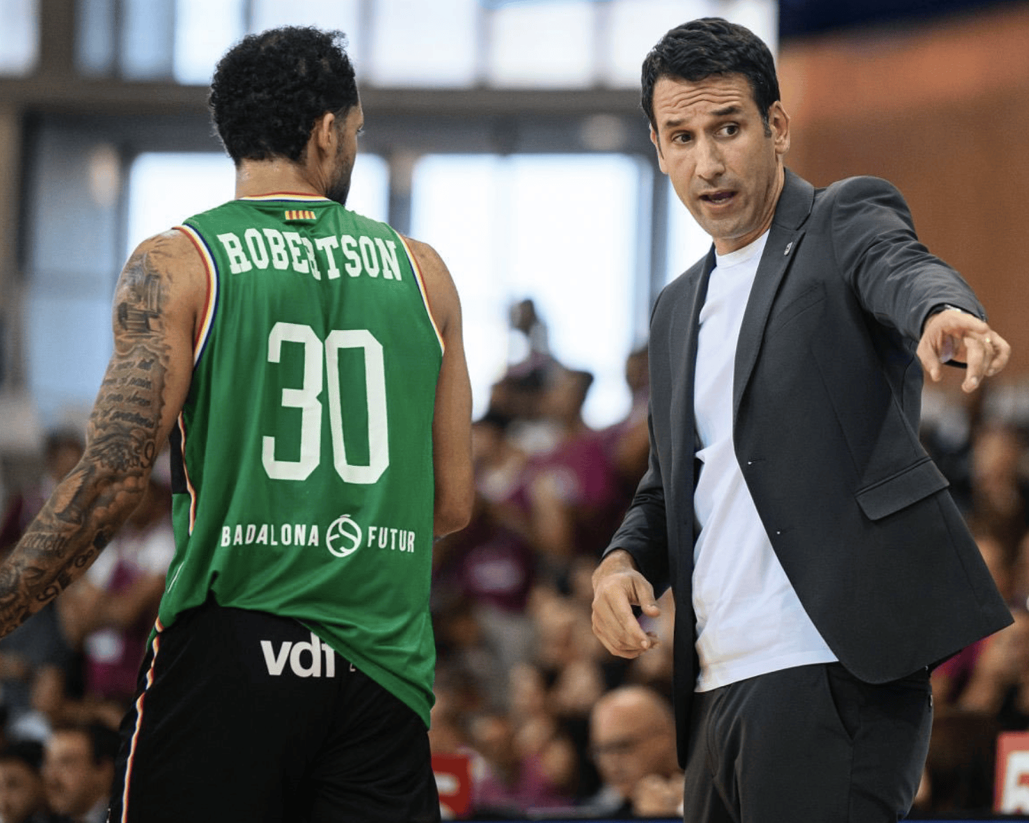 冲刺阶段西甲传出新动向；深圳男篮强势反弹；管理层表态：态度坚定；医务组通报恢复的简单介绍