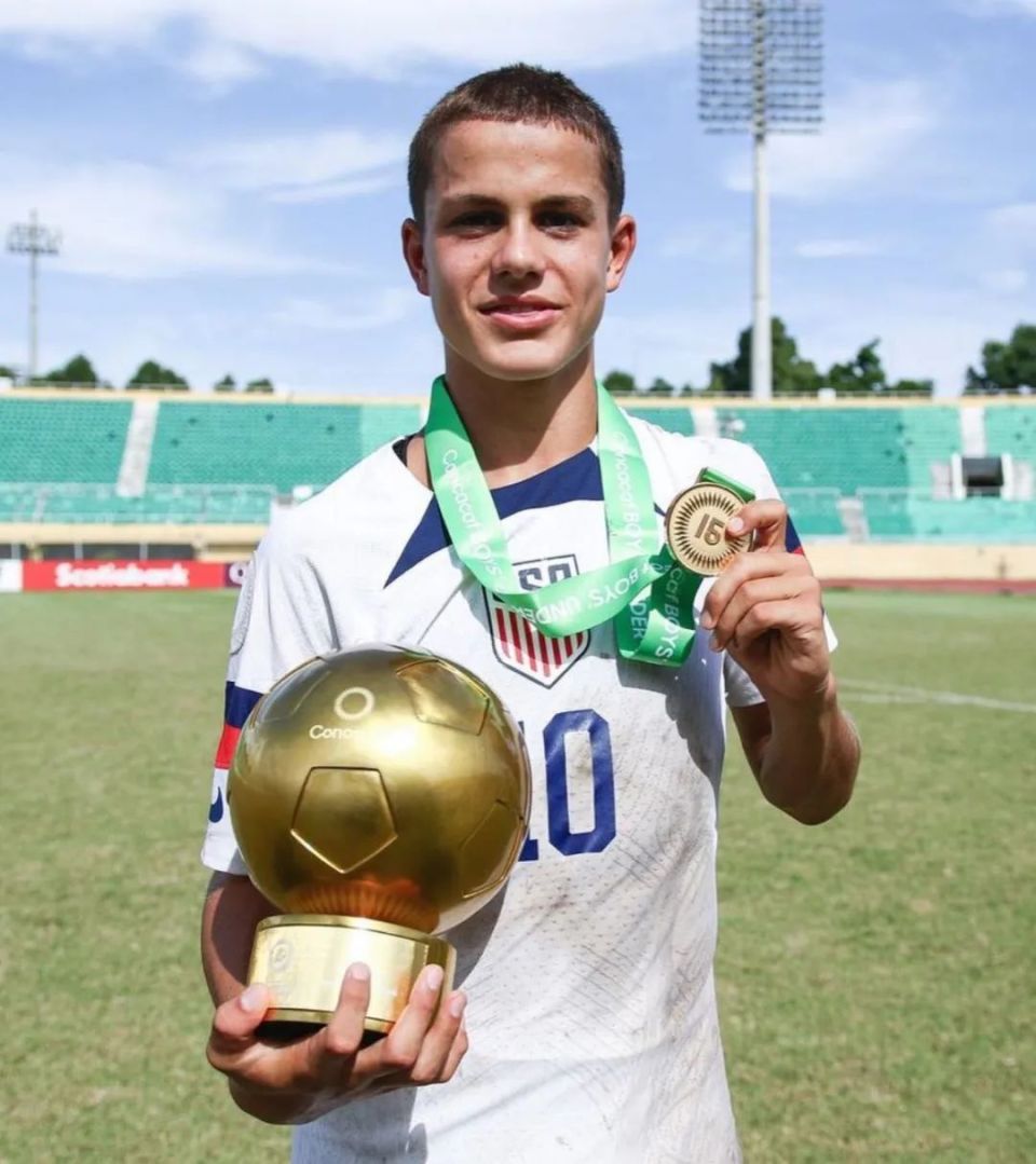 罗马迎荷甲关键赛,今夜迎来里程碑,更衣室稳定,年轻球员得到机会的简单介绍 罗马迎荷甲关键赛,今夜迎来里程碑,更衣室稳定,年轻球员得到机会的简单介绍